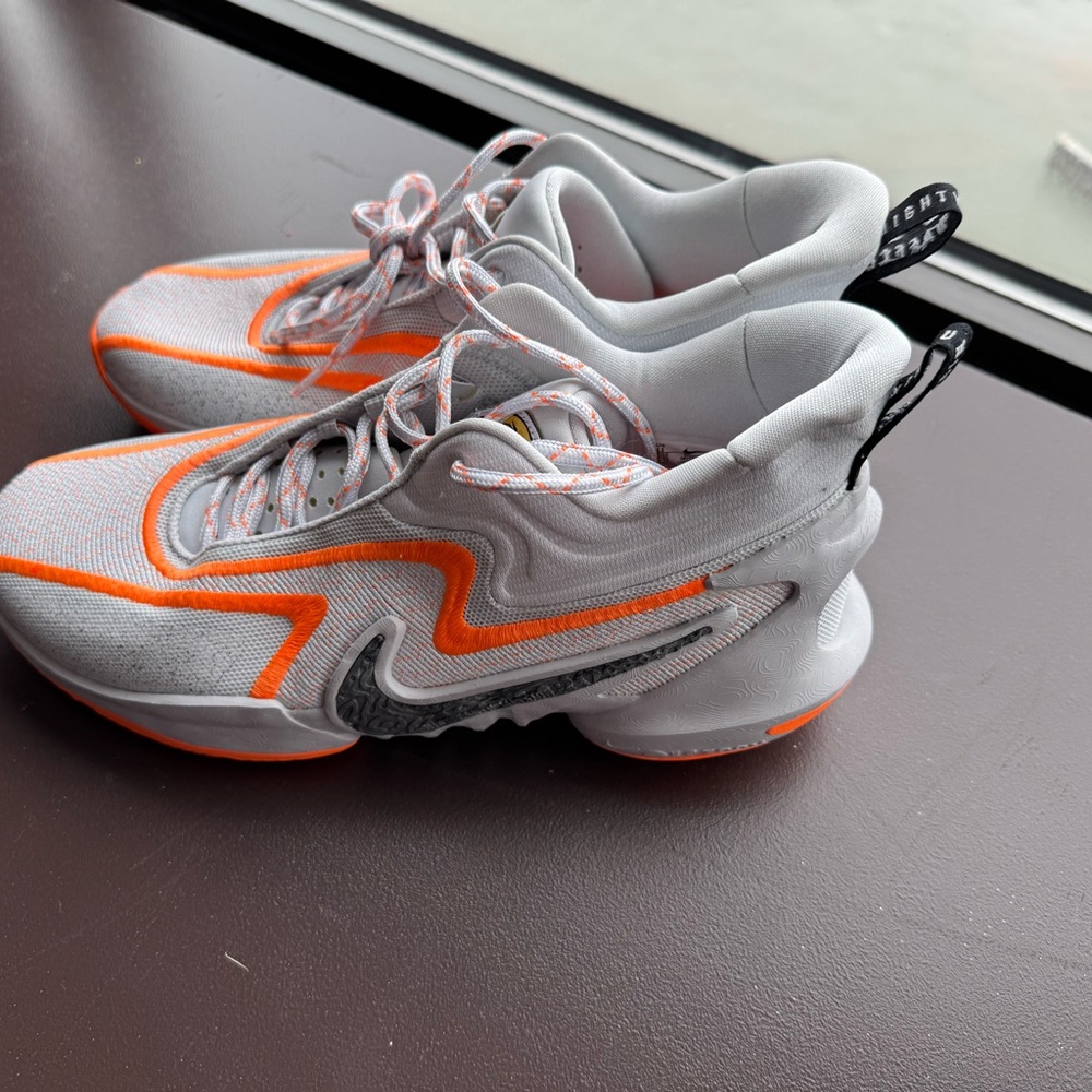 Men’s Nike Basketball Shoes
